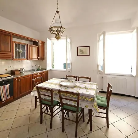 Apartment Al Porto Di Santa